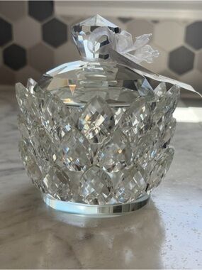 Vidali Collection, Crystal Lotus Covered Bowl Candy Dish Trinket Box